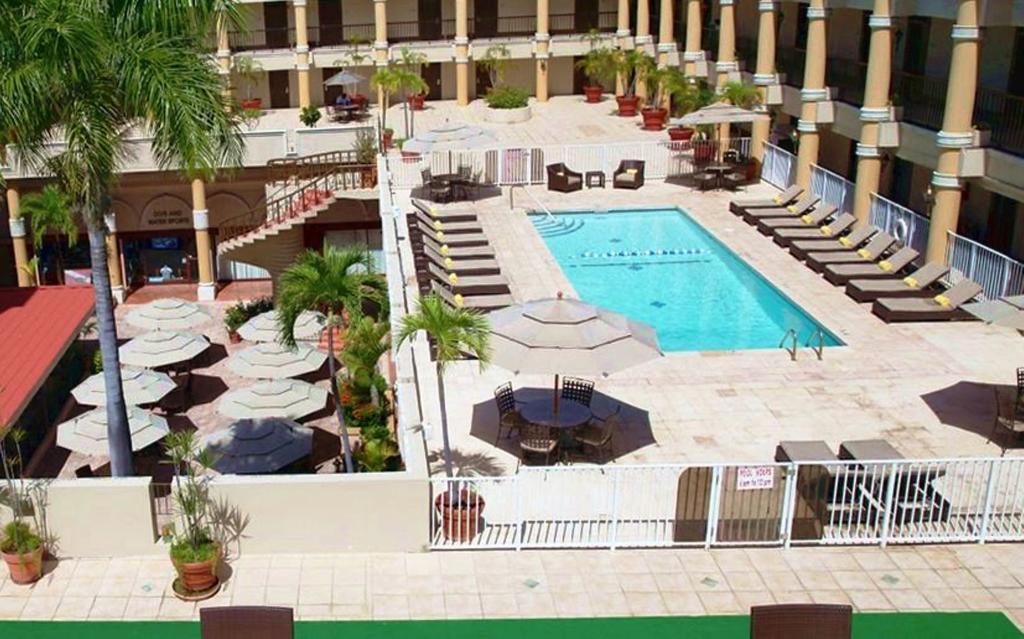Windward Passage Hotel Charlotte Amalie Ngoại thất bức ảnh